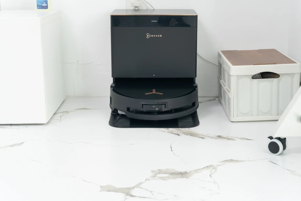 Ecovacs X8 PRO PLUS floor-washing robot