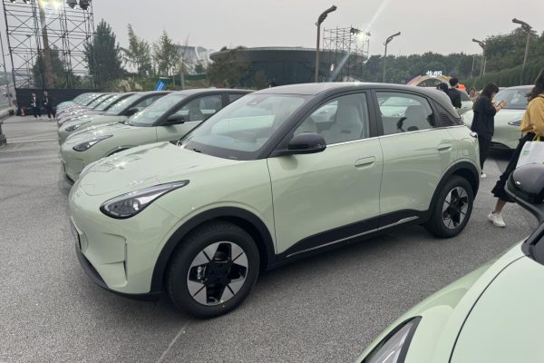 With the launch of the Geely Xingyuan priced at 69,800, should BYD’s Seagull and Dolphin tremble?