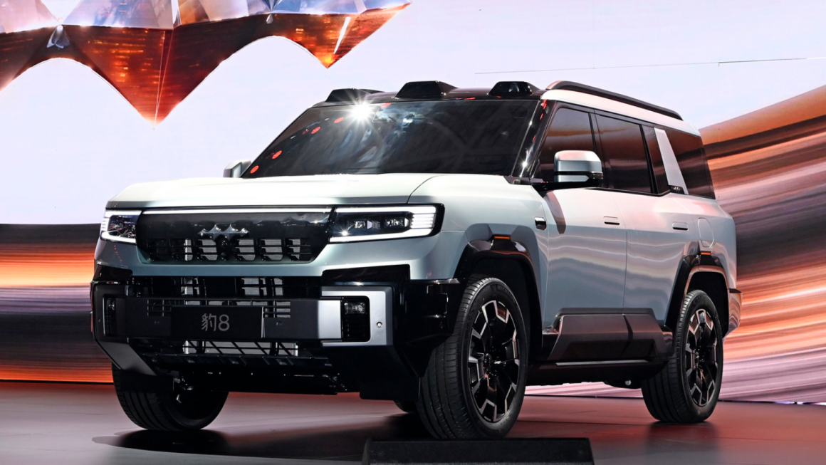 Fangchengbao Leopard 8 RMB 400,000 to 500,000 yuan